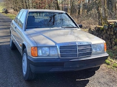 Mercedes-Benz 190 190 E