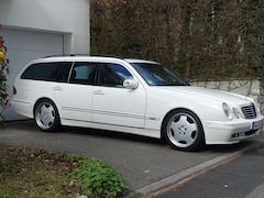 Bild des Angebotes Mercedes-Benz E 320 E320 Kombi Avantgarde LPG-Autogas