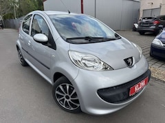 Bild des Angebotes Peugeot 107 Filou/Sehr gepflegt/95000 Km/5-Türer/Klima/AUX