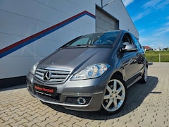Bild des Angebotes Mercedes-Benz A 170 Avantgarde Automatik*Panoramadach*Klima
