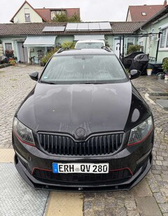 Bild des Angebotes Skoda Octavia Combi 2.0 TDI (Green tec) RS