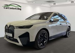Bild des Angebotes BMW iX 40xDrive*Sport*Laser*ACC*360*PanoSkyL*AHK*H&K