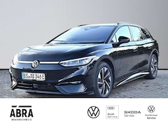 Bild des Angebotes VW ID.7 Tourer ProS 210 kW HuD+PANO+AHK+BLACK-STYLE