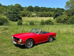 Bild des Angebotes Triumph TR6 3 Weber Vergaser