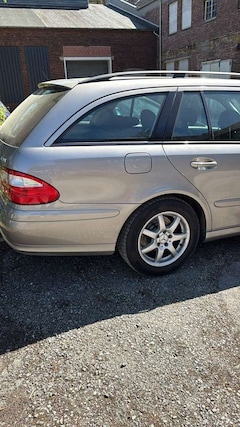 Bild des Angebotes Mercedes-Benz E 220 E 220 T CDI Automatik Classic DPF