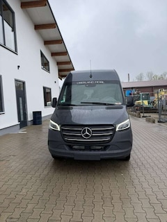 Bild des Angebotes Mercedes-Benz Sprinter 319 CDI (BlueTec) 4x4 906.733 Aut.