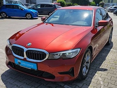 Bild des Angebotes BMW 318 318d*Limo*Aut.*Advantage*Virtual*Life*Navi*AHK*LED