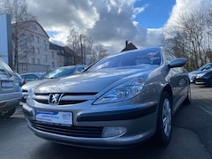 Bild des Angebotes Peugeot 607 HDi*AUTOMATIK*AHK*PDC*1.HAND*SEHR GEPFLEGT