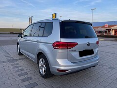 Bild des Angebotes VW Touran 1.5+TSI+ACT+OPF+UNITED