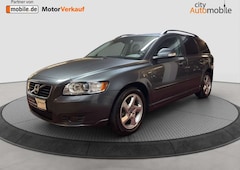 Volvo V50 Kombi D4 Momentum/Klima/SHZ/PDC/BT