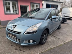 Bild des Angebotes Peugeot 5008 Premium