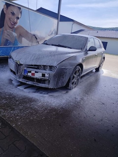 Bild des Angebotes Alfa Romeo 159 1.9 JTDM 8V DPF Distinctive TÜV bis Ende des Jahre
