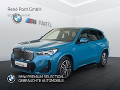 Bild des Angebotes BMW iX1 eDrive20 M-Sport adapLED 360° HUD Keyless