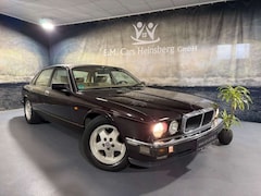 Bild des Angebotes Jaguar XJ40 H-Zulassung HU 08/27 163KW 4.0S Schiebedach