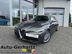 Bild des Angebotes Alfa Romeo Giulia Super Turbo / AHK / Leder / Winterpaket