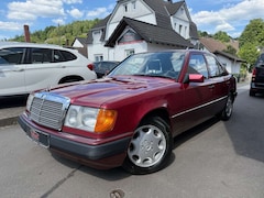 Bild des Angebotes Mercedes-Benz E 230 Limousine H-Kennzeichen möglich