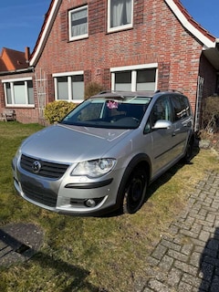 VW Cross Touran 2.0 TDI 7 Sitzer 170 PS VW große Maschine