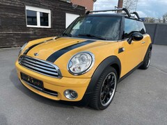 Bild des Angebotes MINI Cooper 1.6 KLIMA*SZHZ*XENON*PANO*ALU*SPORT