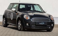 Bild des Angebotes MINI Cooper D COOPER 1,6 D AUTOMATIK ° TÜV NEU ° GARANTIE