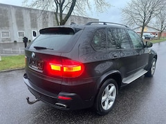 Bild des Angebotes BMW X5 4.8i 7 Sitzer
