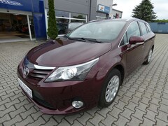 Bild des Angebotes Toyota Avensis Combi 1.8 Allwetterreifen Sitzheizung AHK TÜV