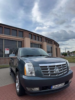 Bild des Angebotes Cadillac Escalade 6.2 V8 Sport Luxury Autom. 8 Sitzer