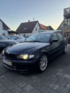 Bild des Angebotes BMW 325 E46 Facelift mit originalem M-Paket