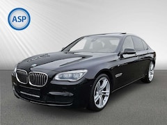 Bild des Angebotes BMW 730 d xDrive M Sport HEADUP SCHIEBEDACH SOFTCLOSE