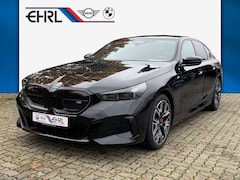 Bild des Angebotes BMW i5 M60 xDrive M Sport*AHK*PA+*Pano UPE: 122.360€