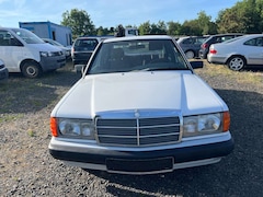 Mercedes-Benz 190 190 E 1.8