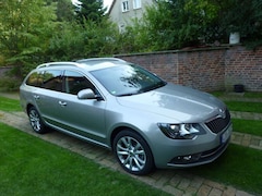 Bild des Angebotes Skoda Superb Superb Combi 2.0 TDI Green tec Elegance