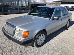 Bild des Angebotes Mercedes-Benz 230 E 5-Gang*AHK*SHD*2.Hand*