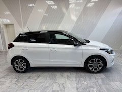 Hyundai i20 1.2 YES! Plus 8x bereift 12 Monate Garantie