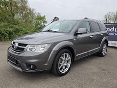 Bild des Angebotes Fiat Freemont AWD 4x4 Automatik 7SITZER LEDER Navigation Tempoma