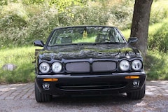 Jaguar XJR Top gepflegter XJR mit 3 Jahre Garantie