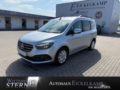 Bild des Angebotes Mercedes-Benz 180 7G Progressive LED NAVI RFK MBUX SHZ 16" TOTWINKEL