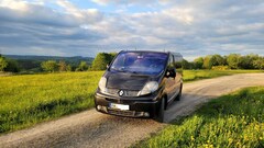 Bild des Angebotes Renault Trafic L1H1 2,7t (8/9 Sitze) verglast