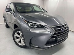 Bild des Angebotes Lexus NX 300 h*ALLRAD*1.HAND*PANO*TOTW*HUD*RELAX GARANT