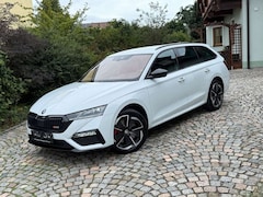 Bild des Angebotes Skoda Octavia Combi RS iV DSG / Navi / ACC / AHK