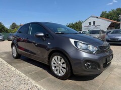 Bild des Angebotes Kia Rio Dream Team Sportsitze Sport Lenkrad
