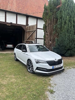 Bild des Angebotes Skoda Superb Combi 2.0 TSI 4x4 DSG Sportline
