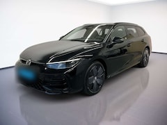 Bild des Angebotes VW Passat Variant R-LINE BLACK STYLE 1.5eTSI 177PS DSG HYBRID NP.77T