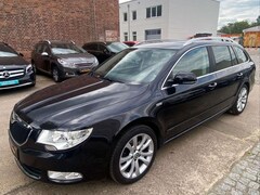 Bild des Angebotes Skoda Superb Combi Family Klima+Xenon+Winterräder+PDC