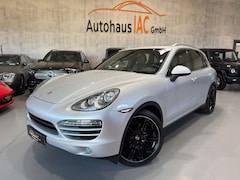 Bild des Angebotes Porsche Cayenne /PANO/AHK/NAVI/LED/SHZ/LEDER/BI-XENON/TEM