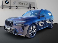 Bild des Angebotes BMW X7 M 60i xDrive M SPORT INDIVI MACAOBLAU Massage