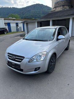 Bild des Angebotes Kia Ceed / cee'd 1.6 CVVT LX