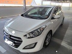 Bild des Angebotes Hyundai i30 blue 1.4 Classic Navigation