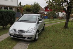 Bild des Angebotes Mercedes-Benz A 170 ELEGANCE Klima el SHD Autom PDC SHZ