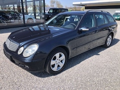 Bild des Angebotes Mercedes-Benz E 220 CDI T CLASSIC*AHK*GSHD*SHZ*Kindersitze*1.Hand*