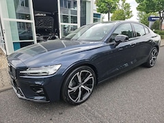 Bild des Angebotes Volvo S60 B5 AWD Plus Dark Fahr-P./Licht-P.